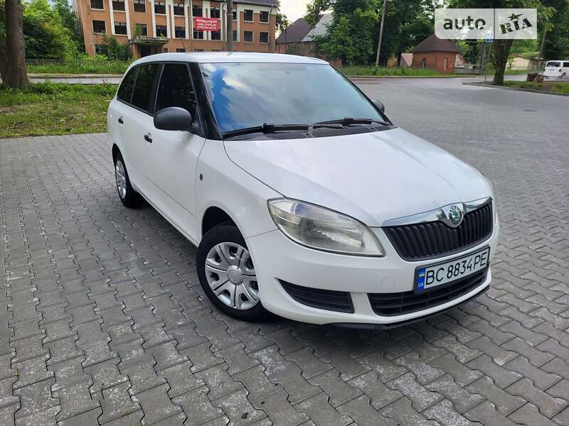 Універсал Skoda Fabia 2012 в Дрогобичі