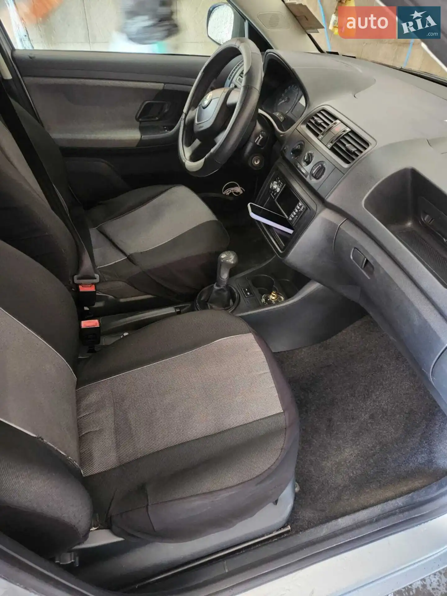 2010 Skoda Fabia - мініатюра 2