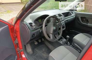 Хетчбек Skoda Fabia 2012 в 