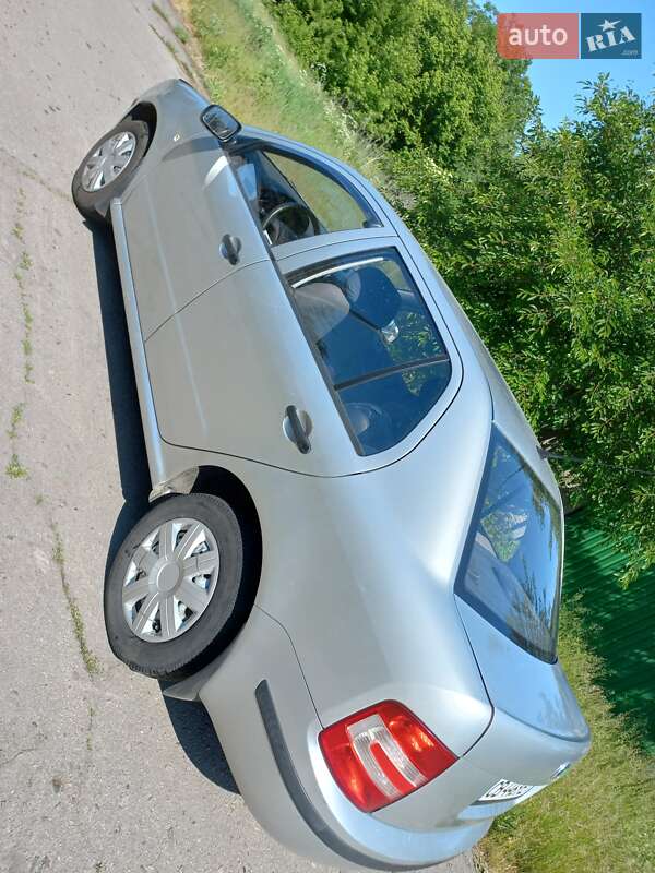 Седан Skoda Fabia 2005 в Киеве