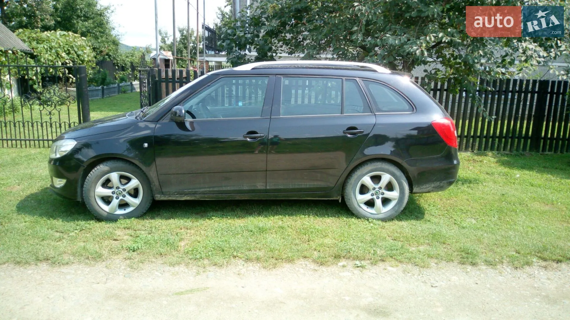 2011 Skoda Fabia - мініатюра 7
