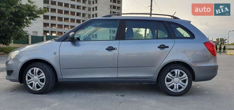 Універсал Skoda Fabia 2013 в Тернополі