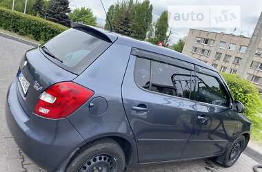 Хэтчбек Skoda Fabia 2008 в Каменском