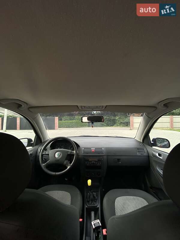Седан Skoda Fabia 2003 в Хусті фото 4 Седан Skoda Fabia 2003 в Хусті