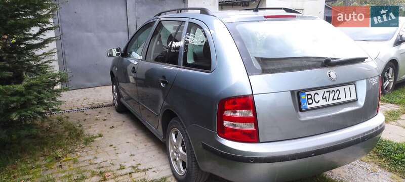 Універсал Skoda Fabia 2003 в Пустомитах