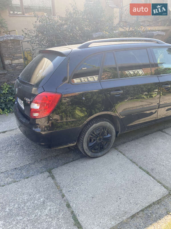 Універсал Skoda Fabia 2010 в Тячеві