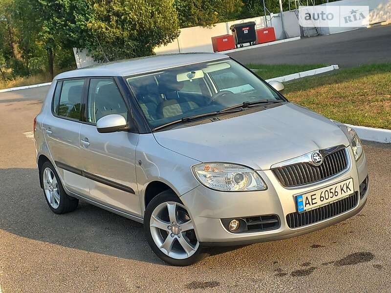 Хэтчбек Skoda Fabia 2007 в 