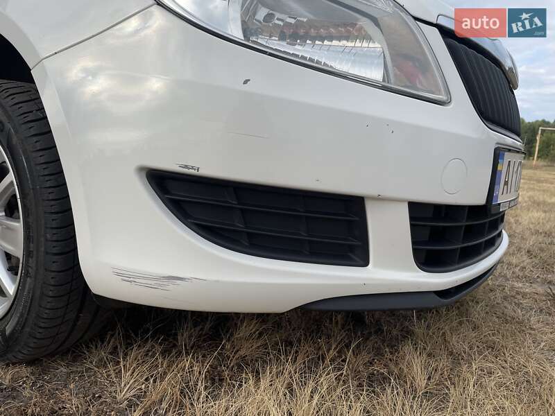 Хэтчбек Skoda Fabia 2012 в Броварах