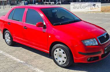 Седан Skoda Fabia 2005 в Киеве