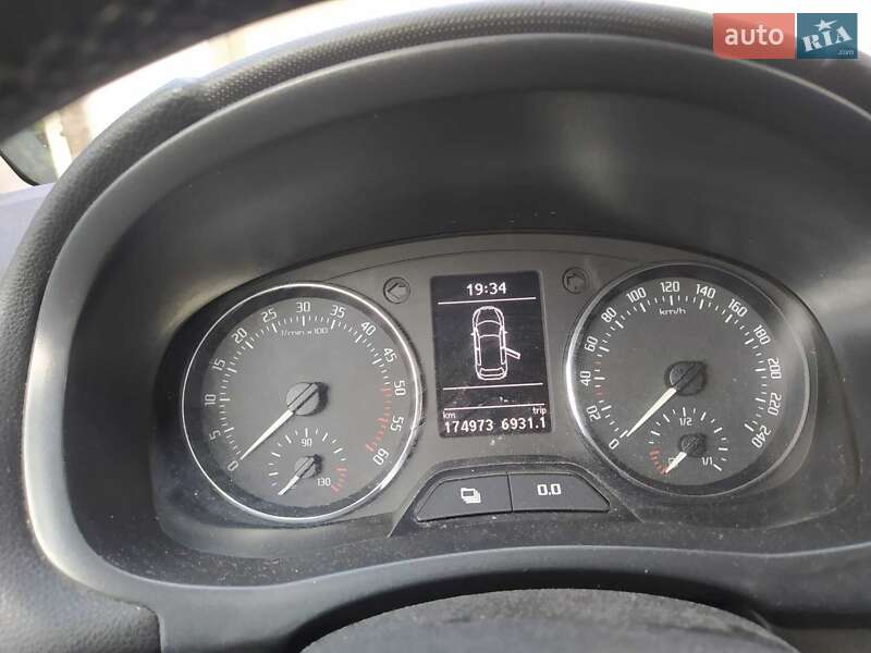 Універсал Skoda Fabia 2011 в Житомирі