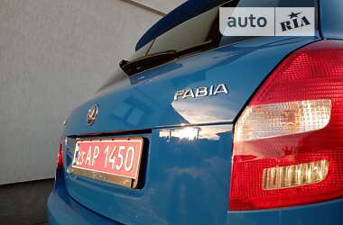 Хэтчбек Skoda Fabia 2010 в 