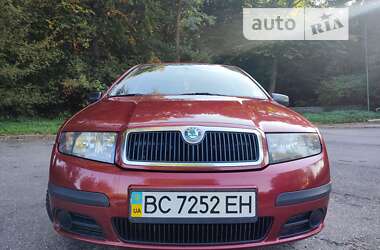 Хетчбек Skoda Fabia 2006 в 