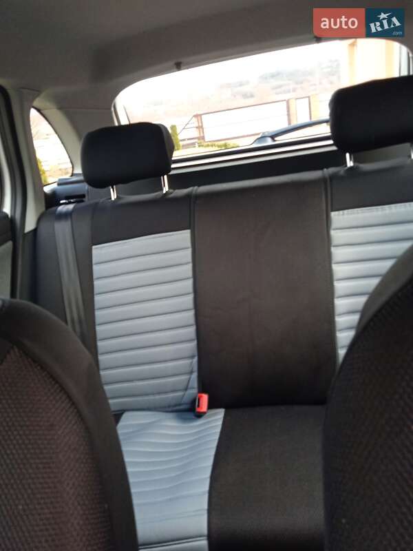 Хетчбек Skoda Fabia 2010 в Коломиї