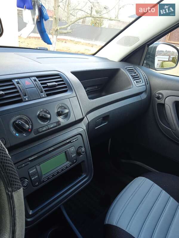 Хетчбек Skoda Fabia 2010 в Коломиї