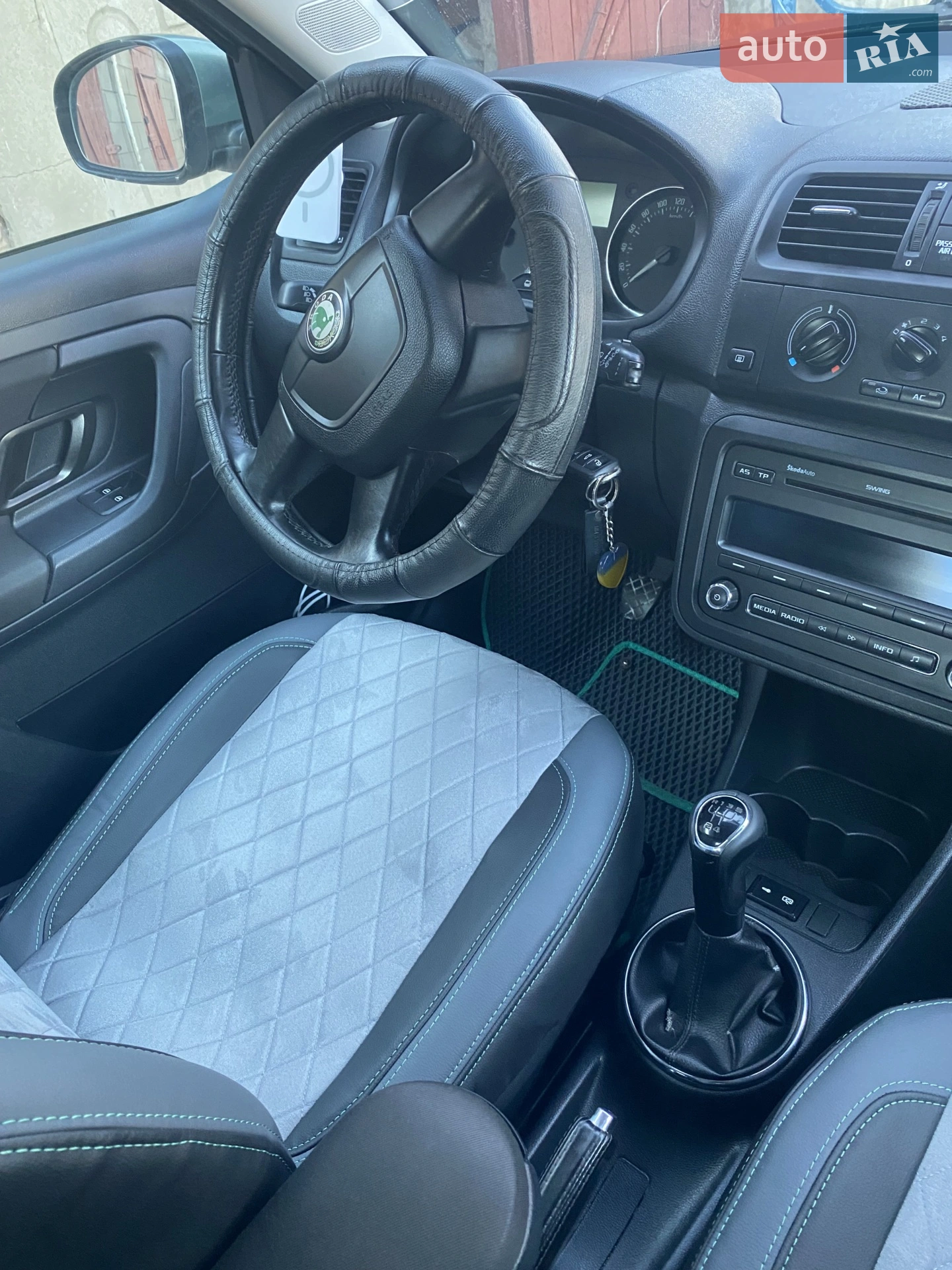 2010 Skoda Fabia - мініатюра 10