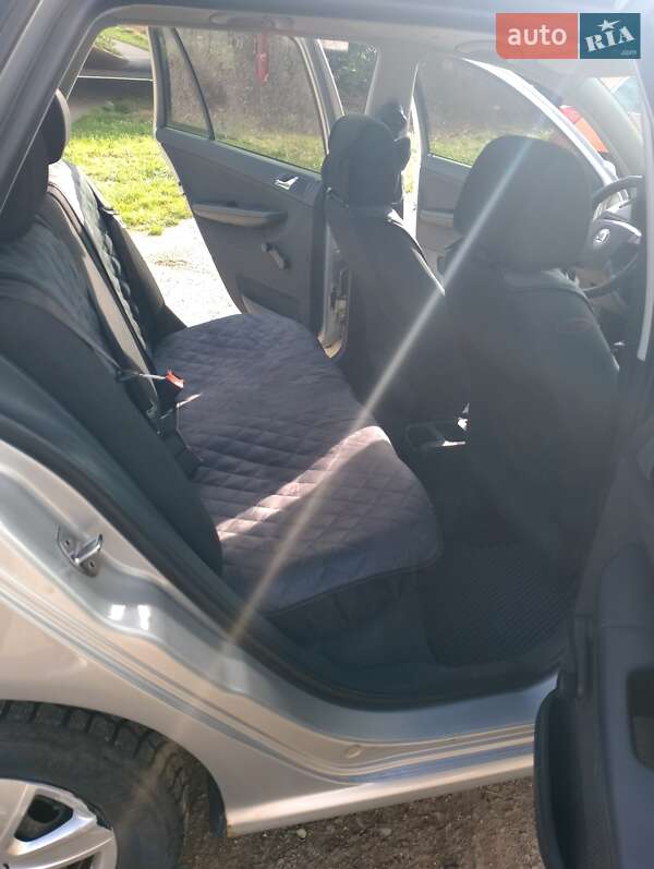 Универсал Skoda Fabia 2002 в Ужгороде