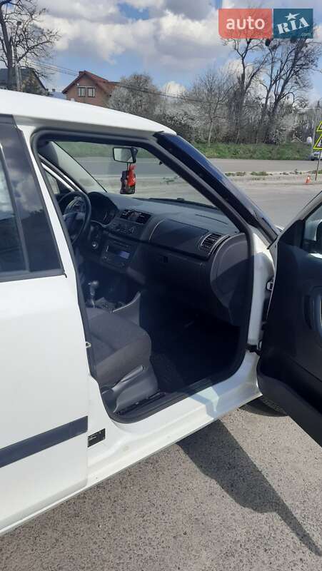 Універсал Skoda Fabia 2010 в Львові
