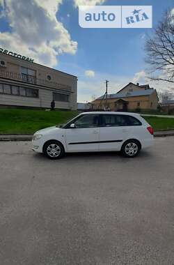 Універсал Skoda Fabia 2010 в Львові