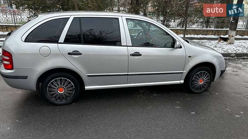 Універсал Skoda Fabia 2001 в Ямполі