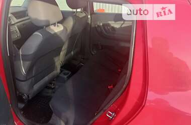 Хэтчбек Skoda Fabia 2012 в 