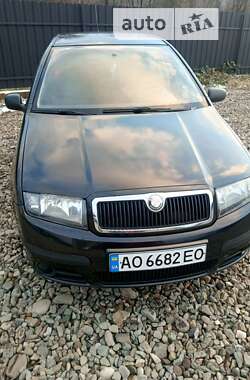 Седан Skoda Fabia 2006 в Тячеві