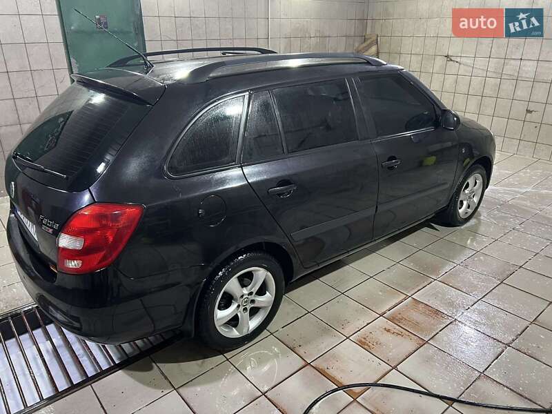Универсал Skoda Fabia 2009 в Львове