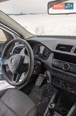 Хэтчбек Skoda Fabia 2015 в Киеве