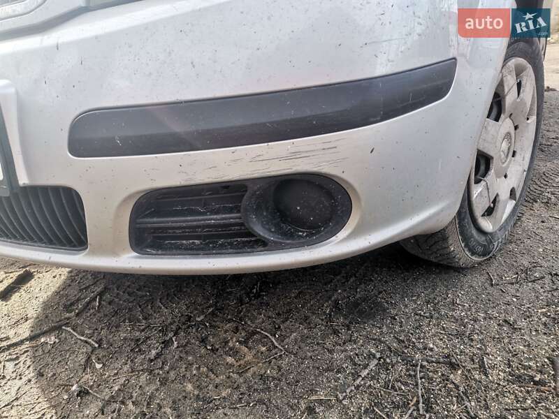 Хэтчбек Skoda Fabia 2007 в Долинской