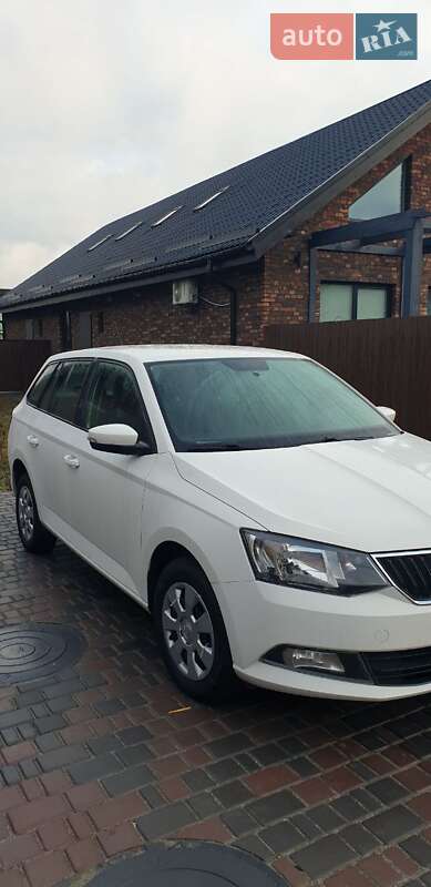 Хетчбек Skoda Fabia 2018 в Києві