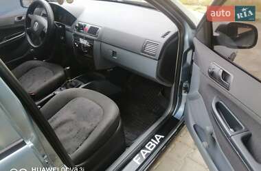 Хетчбек Skoda Fabia 2003 в Івано-Франківську