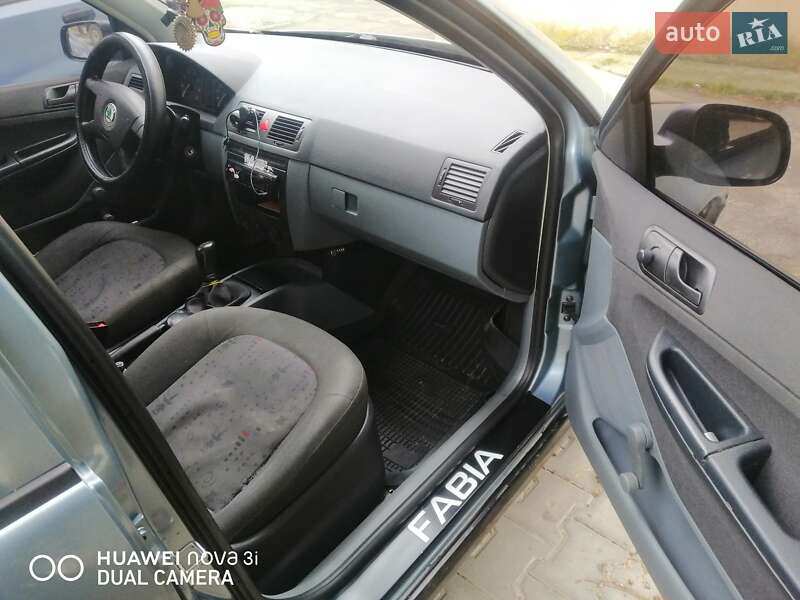 Хетчбек Skoda Fabia 2003 в Івано-Франківську