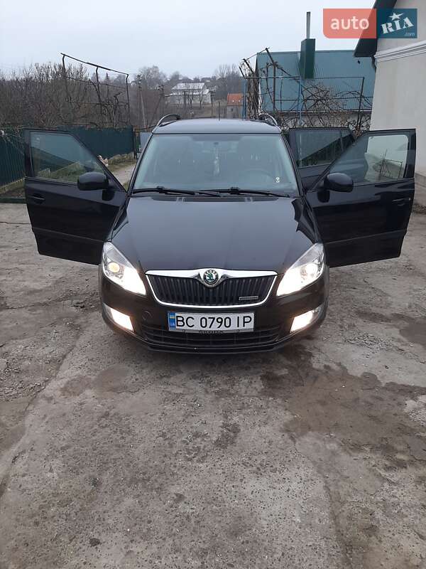 Універсал Skoda Fabia 2011 в Копичинці