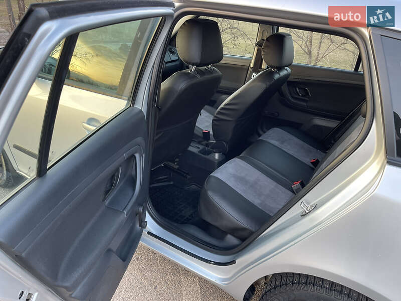 Універсал Skoda Fabia 2011 в Кривому Розі фото 12 Універсал Skoda Fabia 2011 в Кривому Розі