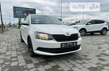 Хетчбек Skoda Fabia 2016 в Іршаві