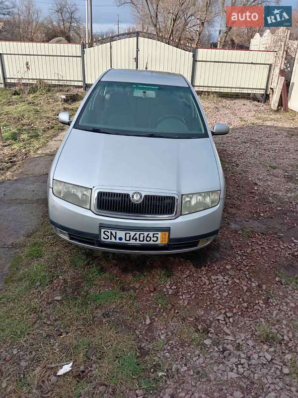 Седан Skoda Fabia 2003 в Коростені