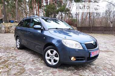 Універсал Skoda Fabia 2009 в Харкові