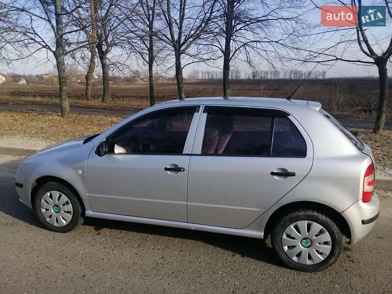 Хэтчбек Skoda Fabia 2005 в Сумах