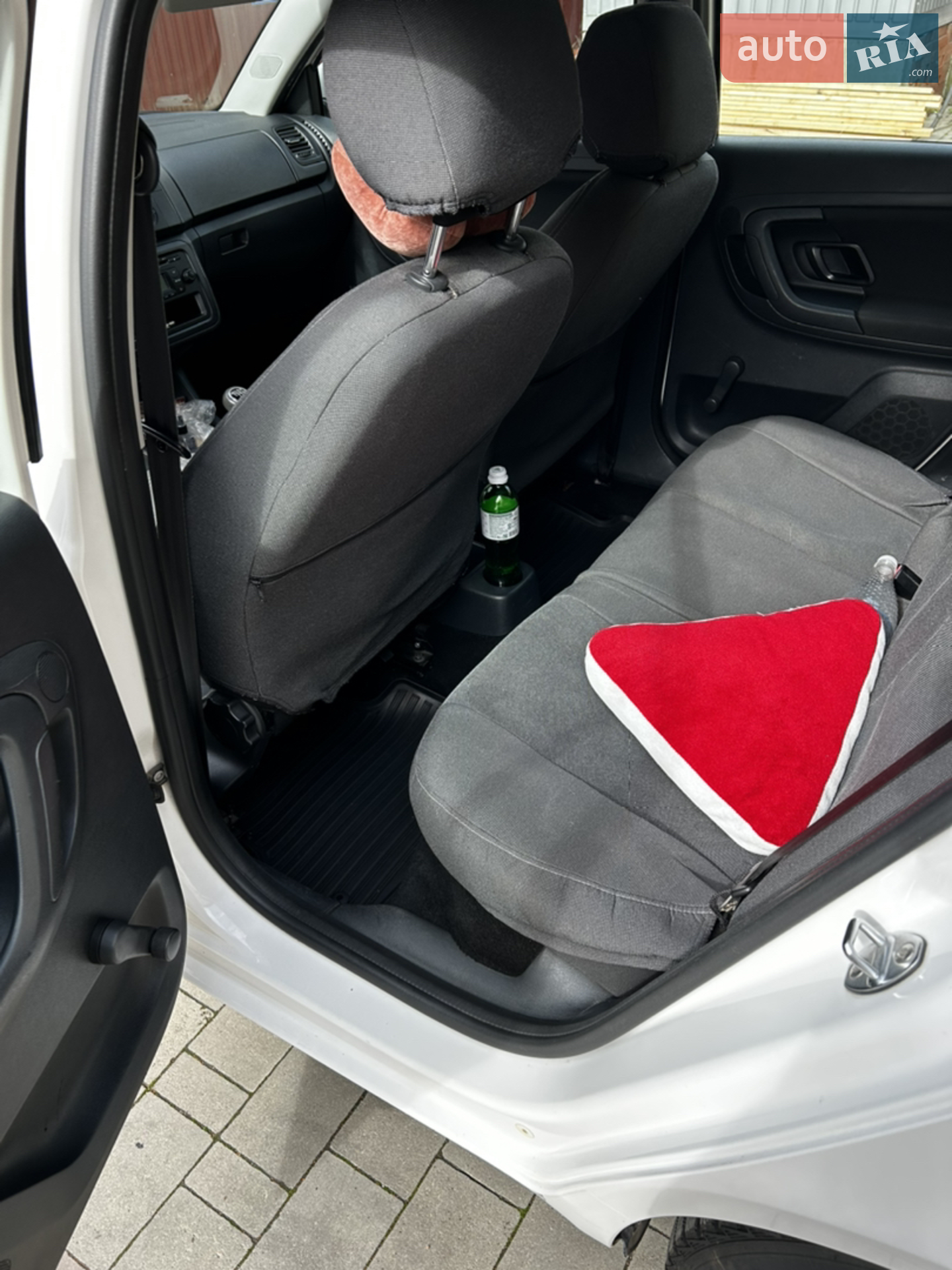 2012 Skoda Fabia - мініатюра 5