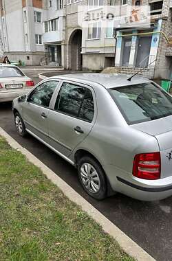 Седан Skoda Fabia 2004 в Червонограді