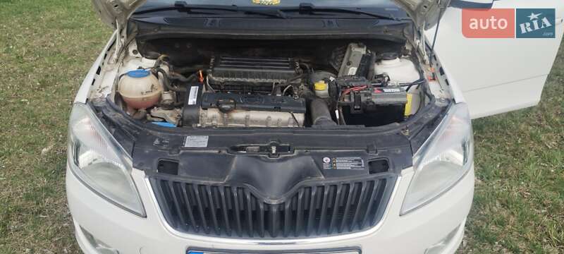 Хетчбек Skoda Fabia 2011 в Києві