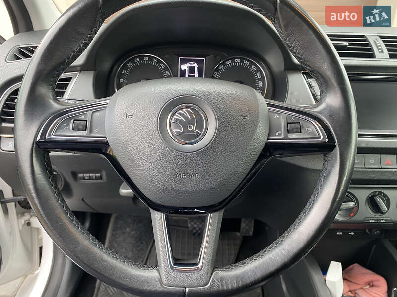 Універсал Skoda Fabia 2016 в Луцьку