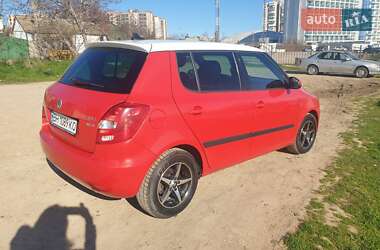 Хэтчбек Skoda Fabia 2011 в 