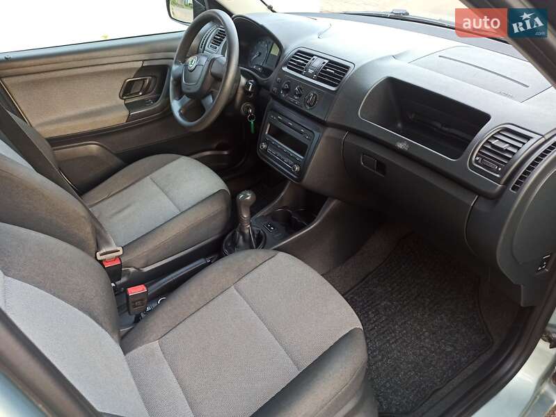Універсал Skoda Fabia 2010 в Рівному