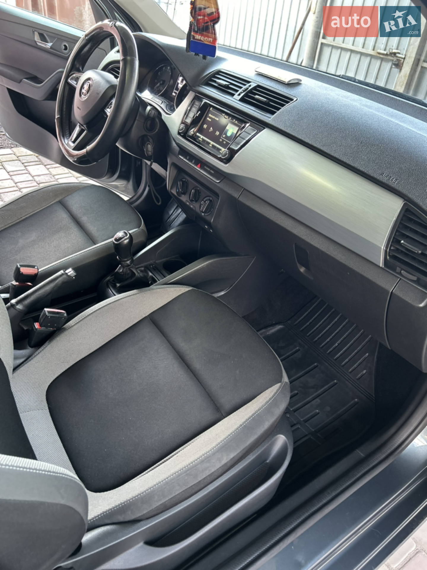 2017 Skoda Fabia - мініатюра 9