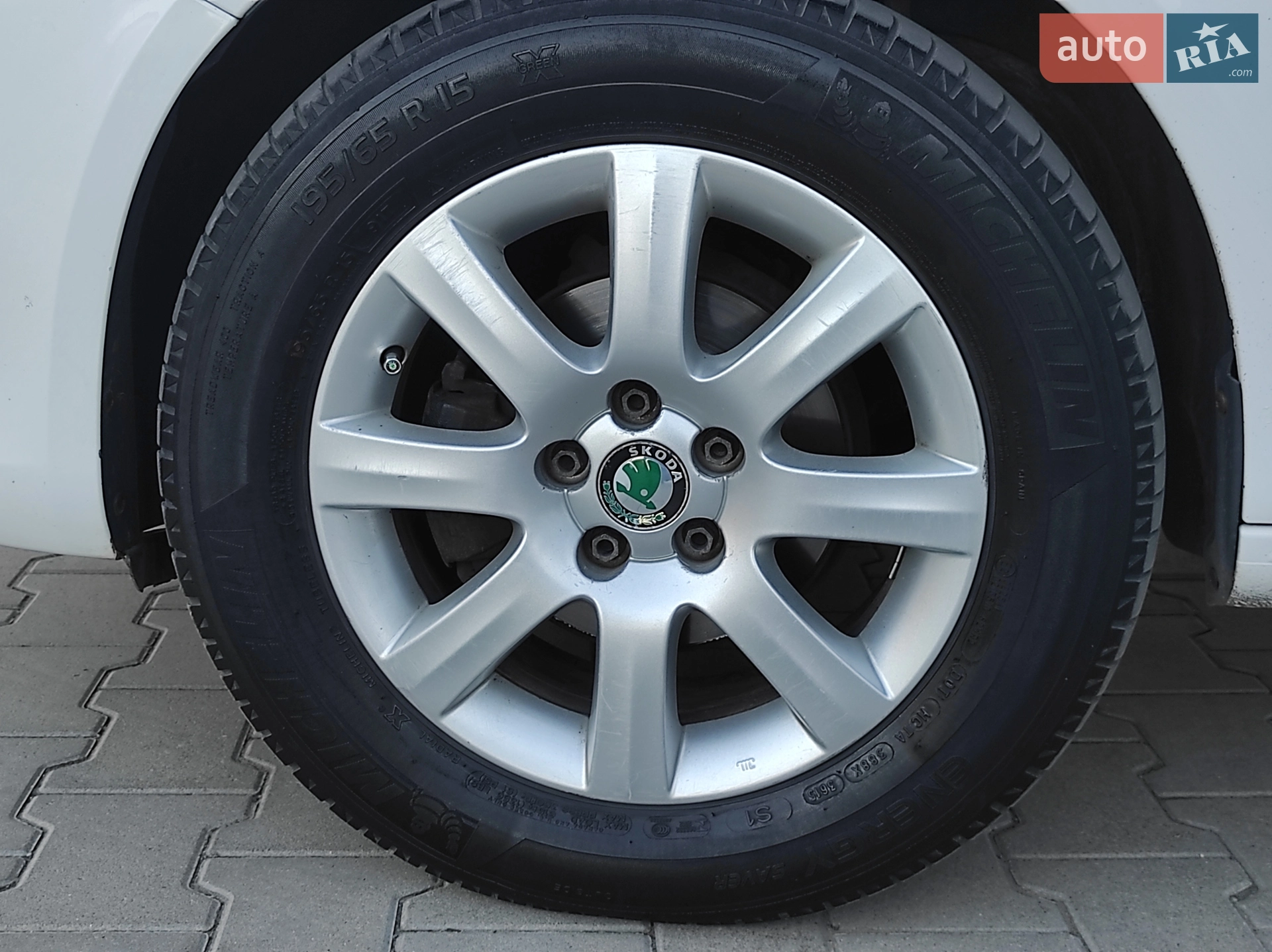2012 Skoda Fabia - мініатюра 3