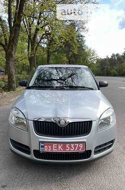 Хетчбек Skoda Fabia 2009 в Луцьку