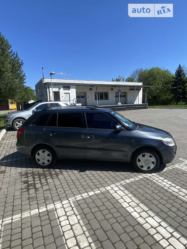 Универсал Skoda Fabia 2009 в Ивано-Франковске