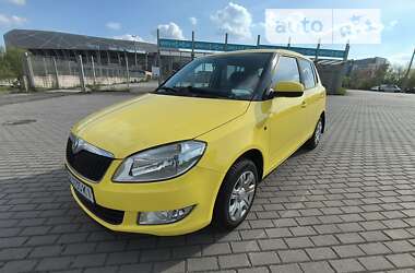 Хэтчбек Skoda Fabia 2011 в Львове