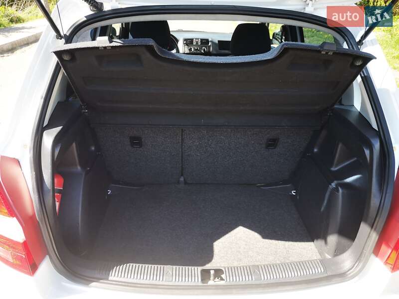 Хэтчбек Skoda Fabia 2012 в Дубно