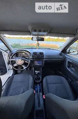 Хетчбек Skoda Fabia 2011 в Києві